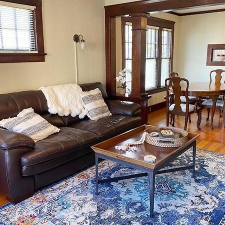 Historic Downtown Riverview Flat, No. 2 อัสตอเรีย ภายนอก รูปภาพ