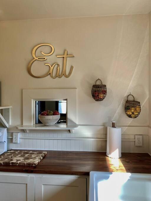 Historic Downtown Riverview Flat, No. 2 อัสตอเรีย ภายนอก รูปภาพ